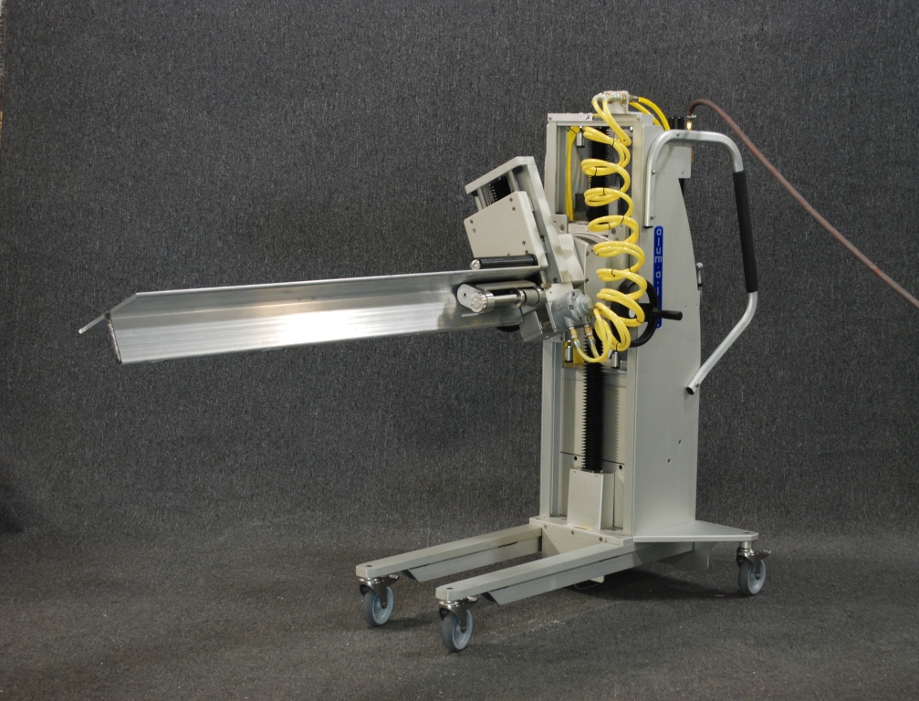 Intrinsically Safe Lift with Powered Gripper for Wing Spars