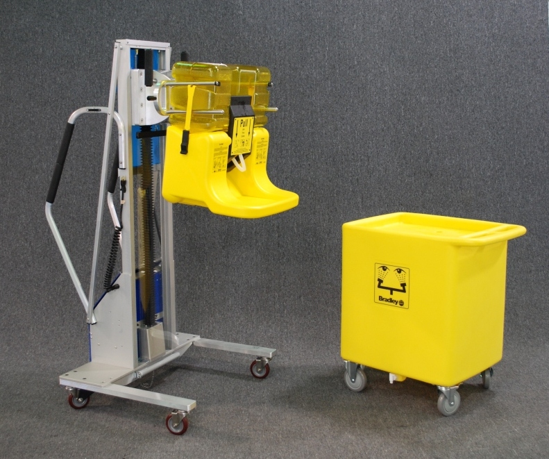 Lightweight Lift with Stainless Steel Prongs for Dumping Eye Wash Vessels