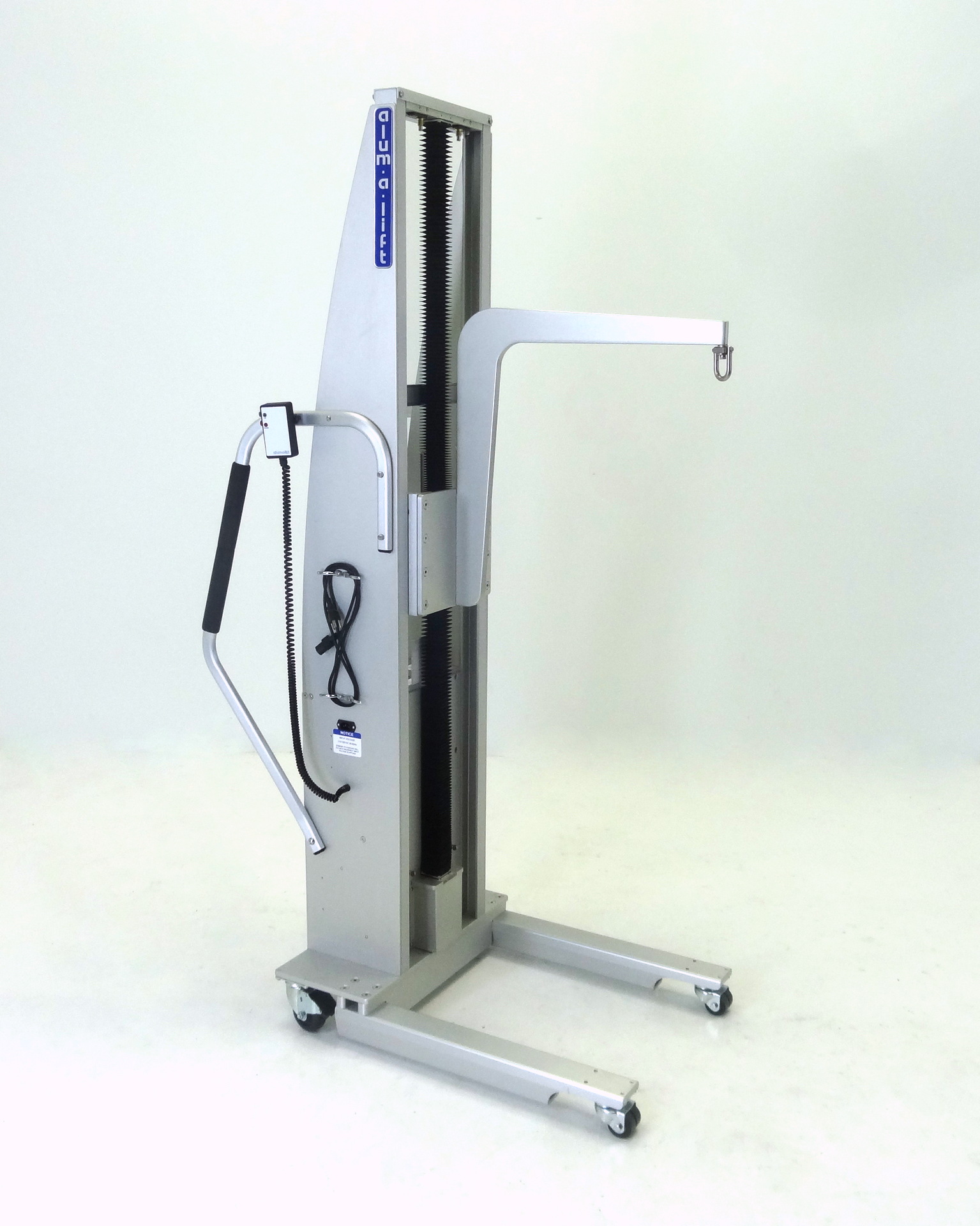 29101 Cleanroom Lift with Swiveling Hoist Ring - Alum-a-Lift